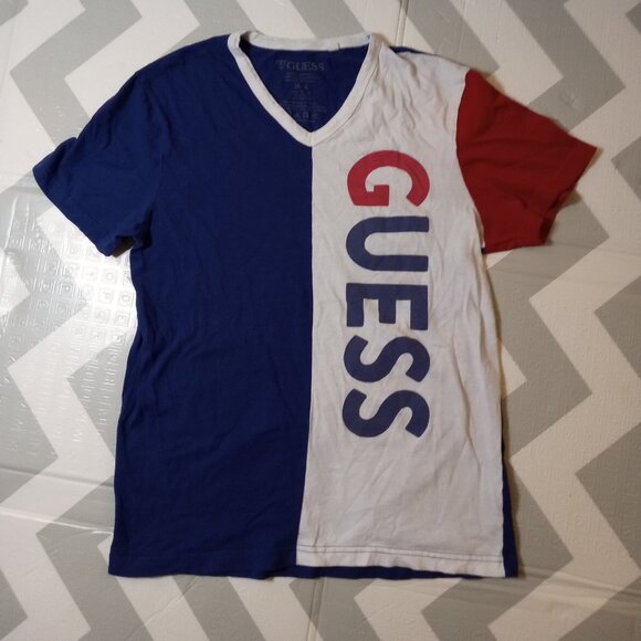 Guess v-neck Tee t-shirt Size M - Picture 1 of 5